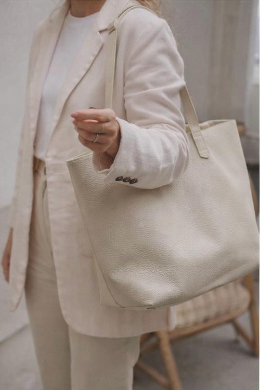 Elegant Beige Tote Bag for Women – Minimalist Shoulder Bag